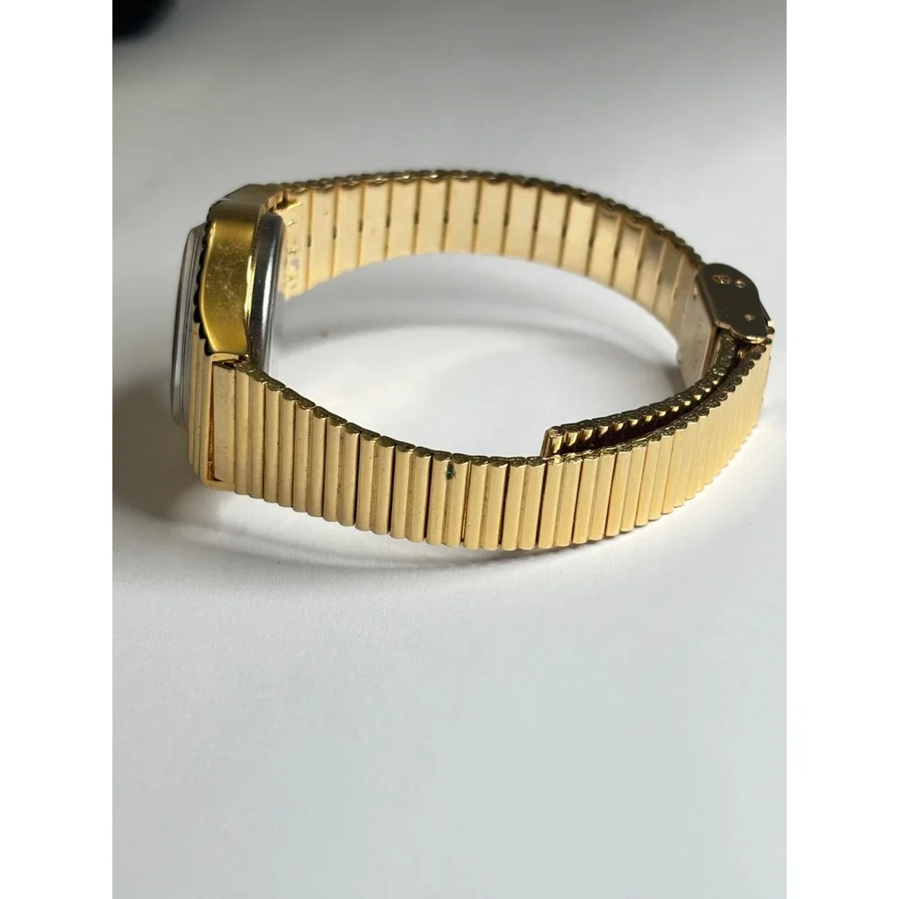Geneva Gold Tone Antimagnetic Watch Black Dial Crystal Markers Needs battery